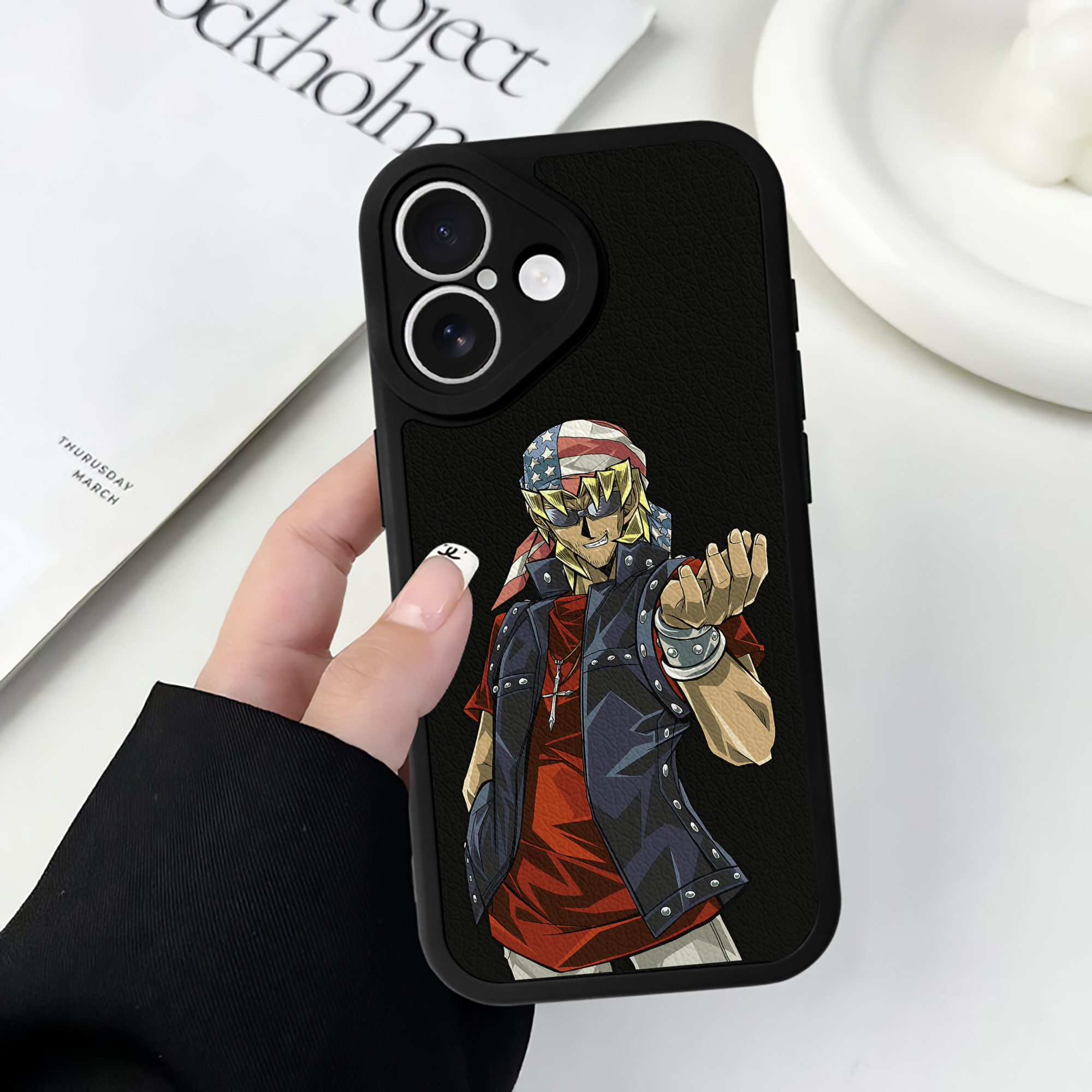 遊☆戯☆王 Yu-Gi-Oh! 【iPhone 16シリーズ対応】シリコンスマホケース（レザー調） 材質：シリコン